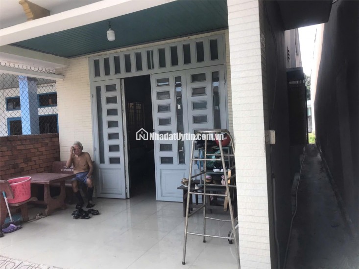 GẤP BÁN NHÀ MẶT TIỀN KINH  DOANH  PHAN VĂN KHẢI (QL22)