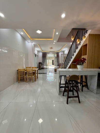 Bán Nhà Mặt Tiền- Khu Du Lich - Giá Rẻ