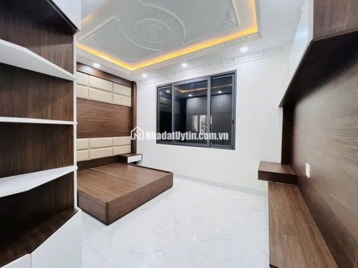 BÁN NHÀ GẤP ! PHAN HUY ÍCH - GÒ VẤP – HẺM THÔNG – Ô TÔ NGỦ TRONG NHÀ