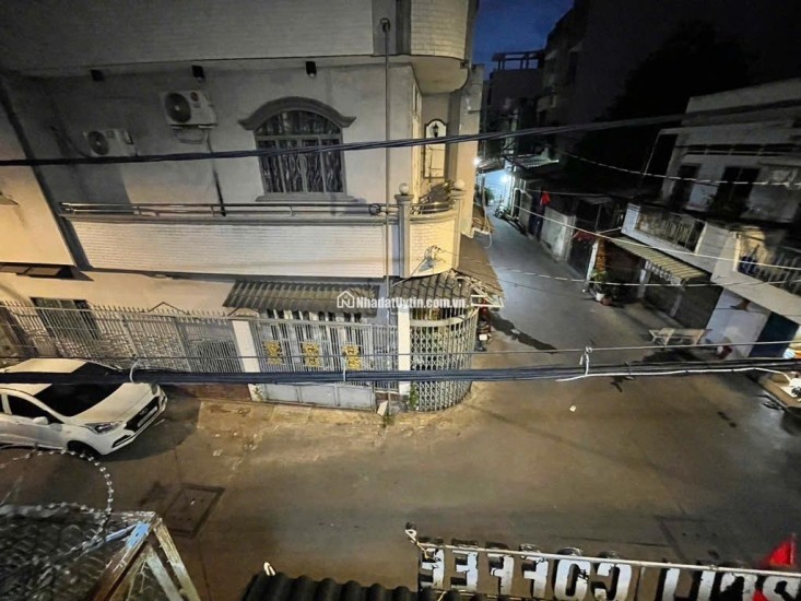 BÁN NHÀ LÔ GÓC,GẦN LŨY BÁN BÍCH, TÂN PHÚ, HẺM XE HƠI, 64M2, NHỈNH 5 TỶ