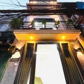 Bán nhà Chu Văn An, Bình Thạnh, 3 tầng đẹp lung linh, ngay Phan Chu Trinh, chỉ hơn 1 tỷ