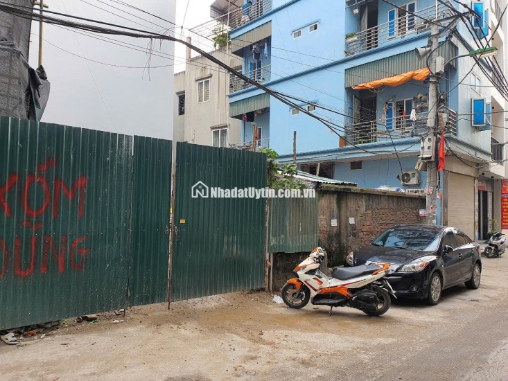 Đất Lạc Long Quân, 195m2, mặt tiền 7,5m, 10m ra phố, 2 thoáng, 256 triệu/m2. 0962 996 331