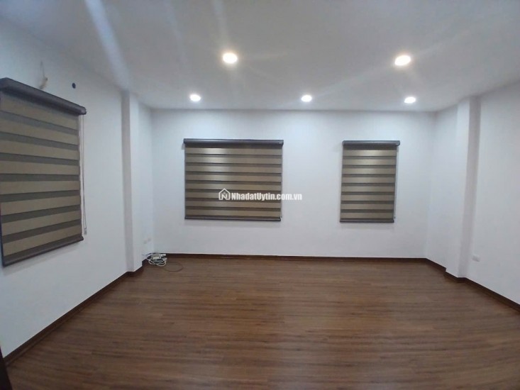Nhà riêng 5 tầng, 3PN, hai thoáng, phố Đại La, Hai Bà Trưng gần TimeCity