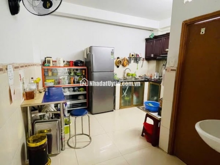 NGAY CV GIA ĐỊNH - 4 TẦNG NGANG 4M - 44M2 - 5 PHÒNG NGỦ CHỈ 5 .5 TỶ TL