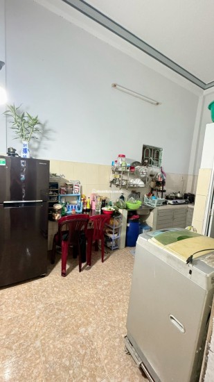 BÁN NHÀ 2 TẦNG MẶT TIỀN ĐƯỜNG PHẠM VĂN ĐỒNG - VĨNH HOÀ NHA TRANG 6TY2