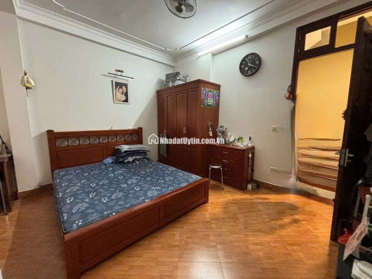Bán nhà Chiến Thắng - Văn Quán, phân lô ô tô tránh - 5 tầng, 50m, 12,6 tỷ - Ở, kinh doanh
