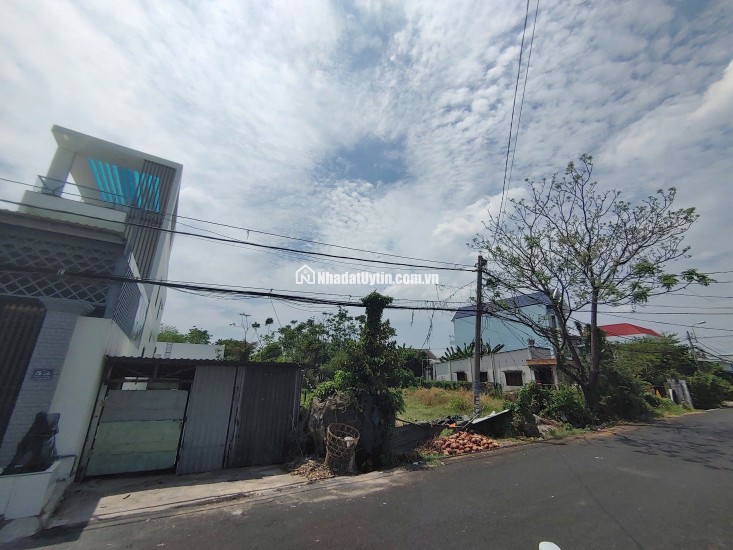 ĐẤT NỀN BIỆT THỰ 1100m2 CÁCH CHỢ VIỆT MỸ 150M