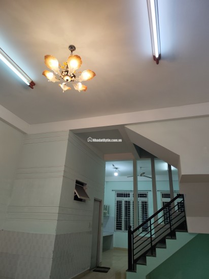 Cho thuê lâu dài nhà 1 trệt 1 lầu, DT175m2 tại số 3 đường B3, phường Vĩnh Hoà, Nha Trang