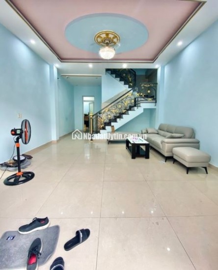 BÁN NHÀ QUẬN 12 – 3 TẦNG BTCT – 68M2 - NGANG HƠN 5M – GIÁ CHỈ 5 TỶ 990 TL