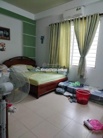 Bán nhà mặt phố đẹp, đường D1, P Phú Mỹ, Q7, HCM, 90m2, nhỉnh 13, tỷ VND