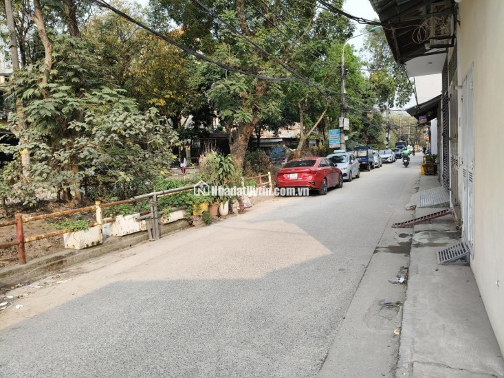 SIÊU PHẨM HIẾM - PHÂN LÔ QUÂN ĐỘI - Ô TÔ 7 CHỖ VÀO - SÁT KHU ĐÔ THỊ GOLDMART CITY