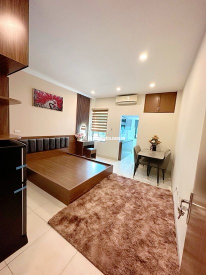 ĂN HỘ DỊCH VỤ ĐẸP - GẦN Ô TÔ - CHO THUÊ DÒNG TIỀN ỔN ĐỊNH - FULL NỘI THẤT - KHÔNG CÓ THANG MÁY - 15 NGÀY NỮA LA VÀO XONG NỘI THẤT.