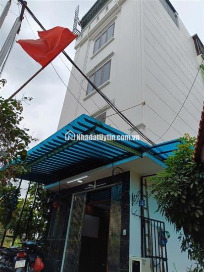 Vị trí đẹp gần phố lô góc hai mặt thoáng, xung quanh tiện ích bạt ngàn như chợ, siêu thị, trường học... tương lại sáng ngời sau quy hoạch mở đường 70