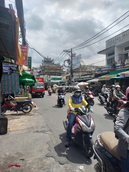 BÁN NHÀ MẶT TIỀN CHỢ AN NHƠN KHU DÂN CƯ ĐÔNG ĐÚC