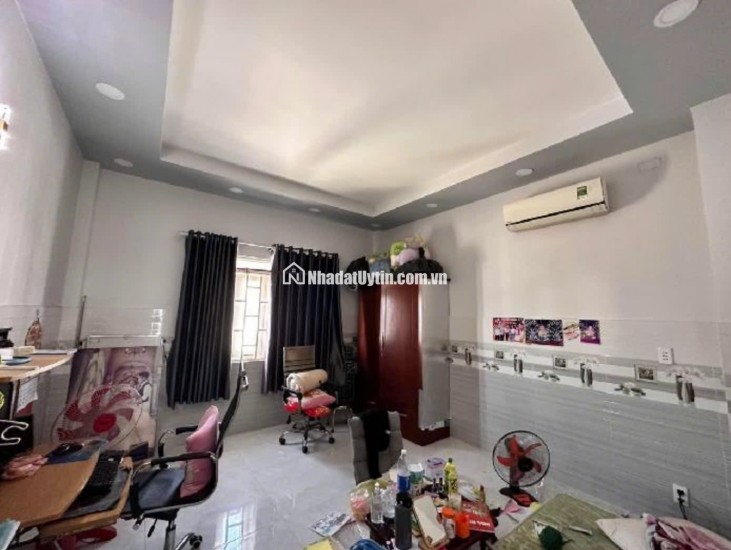 BÁN NHÀ  BÌNH TÂN - HƯƠNG LỘ 2 - HẺM XE HƠI THÔNG - 5,6 TỶ - 72m2 (5 x 14.4 ) - 4 TẦNG