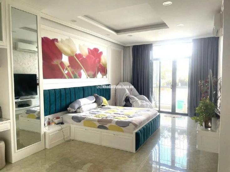 Bán nhà 4 tầng full nội thất, xe hơi tới cửa, gần Lotte Mart Q7 – Giá chỉ 13 tỷ (Tặng phí trước bạ) – LH 0768778025