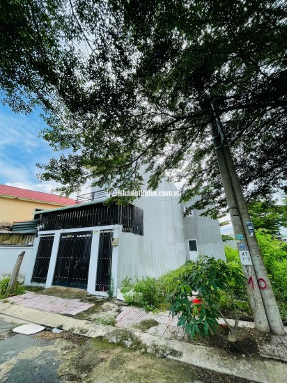 Chỉ 2,6 tỷ có nhà sổ sẵn 52m2 nằm cạnh Vinhomes Grand Park Quận 9.