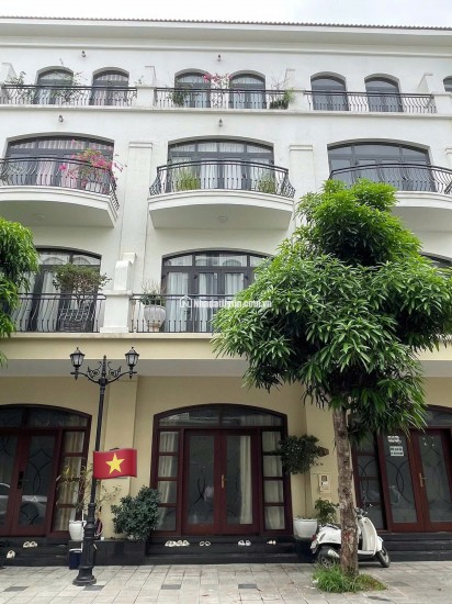 CHÀ LÀ 63M² – HOÀN THIỆN 5 TẦNG – VỊ TRÍ ĐẮC ĐỊA GẦN VINMEC RESORT