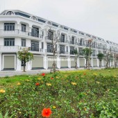 Bán căn liền kề Calyx Residence 319 Đông Anh sổ đỏ chính chủ view vườn hoa.