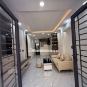 NHÀ SHR NGAY CON ĐƯỜNG 79 VIP NHẤT QUẬN 7 - CHỈ CẦN HƠN 1 TỶ LÀ CÓ HỘ KHẨU KO LO CHẠY TRƯỜNG ĐIỂM CHO CON - GIÁ 4.1 TỶ