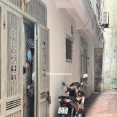 MẶT NGÕ THÔNG - NHÀ CŨ CHỈ CẦN SƠN LẠI LÀ ĐẸP - GIÁ GIA LỘC