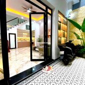 BÁN NHÀ HỒ ĐẦM TRÒN, BA ĐÌNH, 40M2 7 TẦNG MT 4M GIÁ 8.3TỶ- NGÕ THÔNG-GẦN HỒ SÁT PHỐ - GẦN LĂNG BÁC.