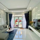 Bán nhà 2 MT ngay Giga Mall - BTCT - 2 Tầng - 64m2 - 4x16 - 5 Tỷ Thủ Đức.