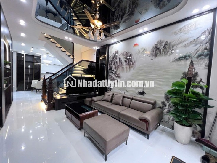 Vip Khương Đình 2 thoáng , ngõ thông, ô tô vào tận nhà,62m giá 17 tỷ