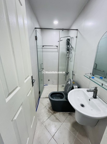 Quận 8–NHÀ ĐẸP HẺM ÂU DƯƠNG LÂN, P.3, Q.8–82M2 SÀN CHỈ 3T 900