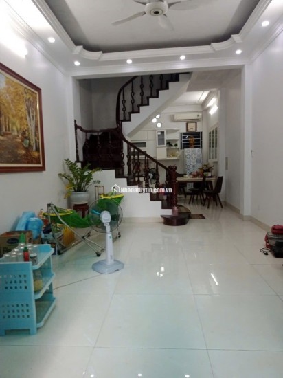 Bán nhà đẹp ngõ phố Trần Điền 51m x5T, kinh doanh, ô tô đỗ cửa, Giá 16.9 tỷ
