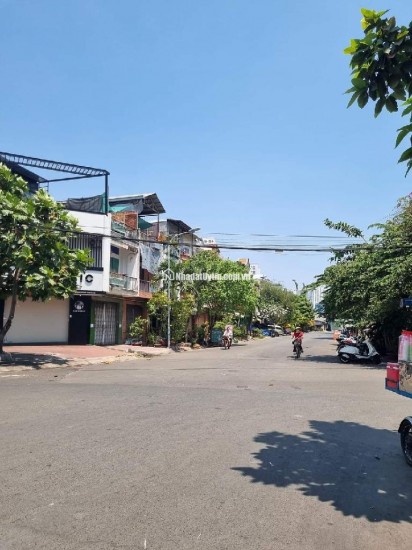 SIÊU PHẨM QUẬN 8 - MTKD PHẠM THẾ HIỂN - SÁT BÊN QUẬN 1,4 - ĐƯỜNG RỘNG 24M  - CHỈ 10.xx TỶ -