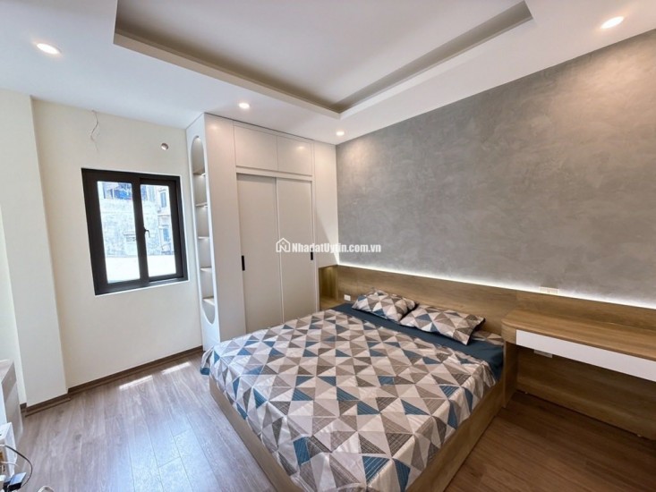 GIÁ RẺ NHƯ BÁN BUÔN- NHÀ PHỐ TRƯƠNG ĐỊNH 37M2 5 tầng CHỈ 6 TỶ