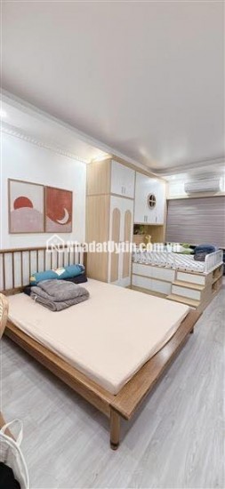 QUÁ ĐẸP LUÔN NHÀ CẠNH MẶT PHỐ MINH KHAI 30M2 5 TẦNG NHỈNH 8 TỶ