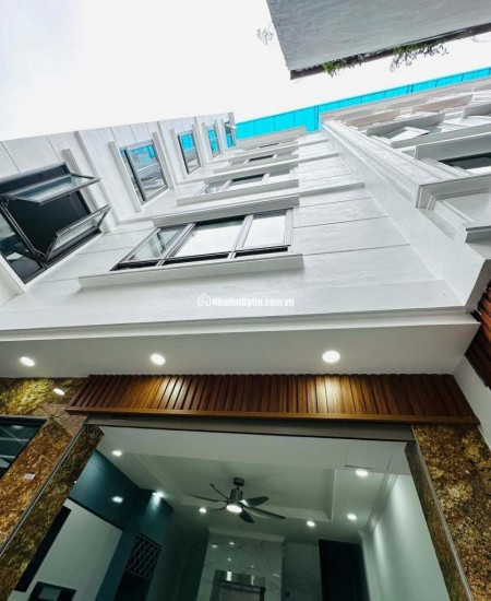 SIÊU PHẨM NHÀ ĐẸP LUNG LINH GIÁP BÁT RẺ GIẬT_MÌNH _ 6 TẦNG 33M2