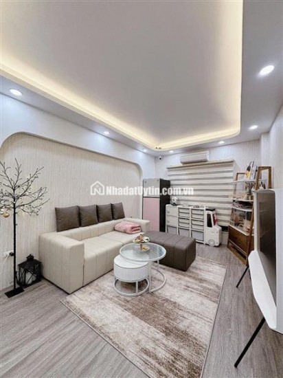 QUÁ ĐẸP LUÔN NHÀ CẠNH MẶT PHỐ MINH KHAI 30M2 5 TẦNG NHỈNH 8 TỶ