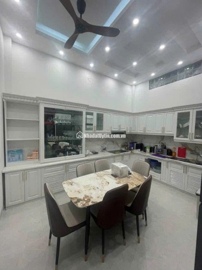 BÁN NHÀ PHÂN LÔ NGUYỄN VĂN CỪ, 50m2, 5 TẦNG, MT4,5m-GIÁ 13,9TỶ,50m RA PHỐ, HỒ ĐIỀU HÒA