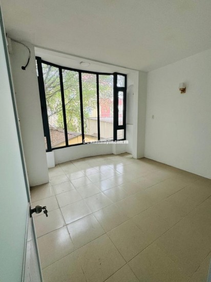 Nhà Nở Hậu Đẹp 37m², 4PN – Hẻm 4m, Giáp Q1 – Giá Mềm 4.1 Tỷ