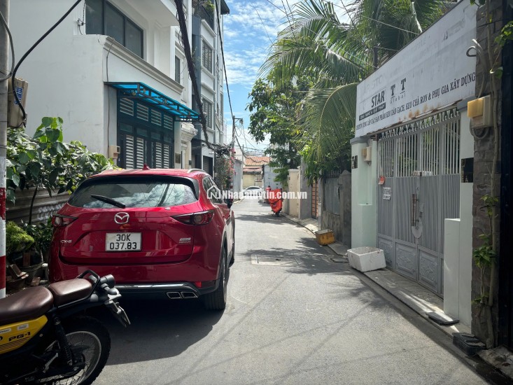Bán Nhà HXH Đường Trường Chinh, P.14, Q. Tân Bình, 96m², Chỉ 10.2 Tỷ