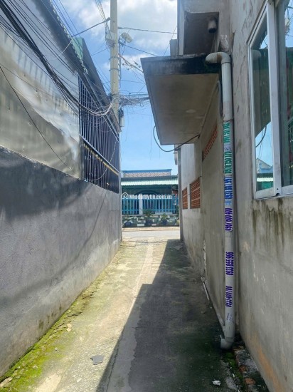 Nhà Đẹp Chủ Cần Xoay Vốn Gấp, Chỉ Hơn 1tỷ635 cho 50m2, SHR, GD Gọn Lẹ, Gần Mặt Tiền Tam Đông, Thới Tam Thôn, Hóc Môn