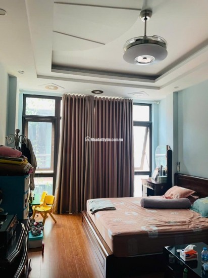 Duy nhất 83m2, phố cù chính lan – 1 nhà ra phố – full nội thất gỗ lim  - ô chờ thang máy –chủ tự xây - sổ vuông – 2 thoáng