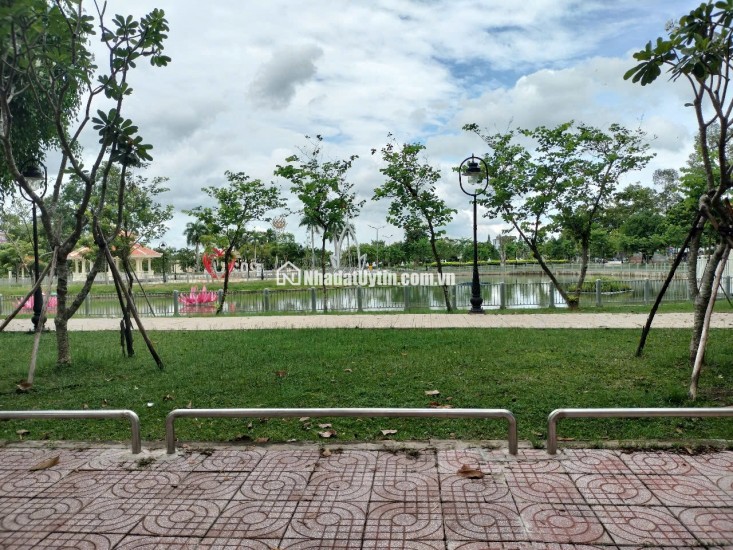 Bán đất nền thổ cư 100% ( Đất loại ODT) ngay khu vực CBD ( Long An)