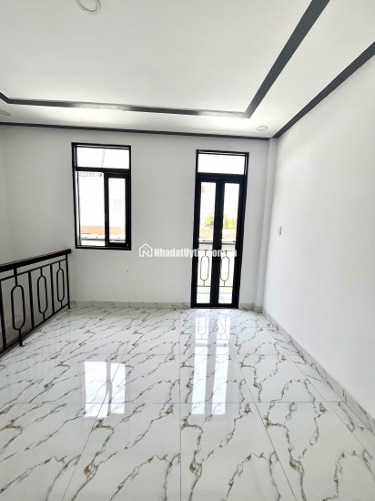 Bán Nhà Hóc Môn mới xây , gần ngay KCN đông dân , gần chợ giá 455tr