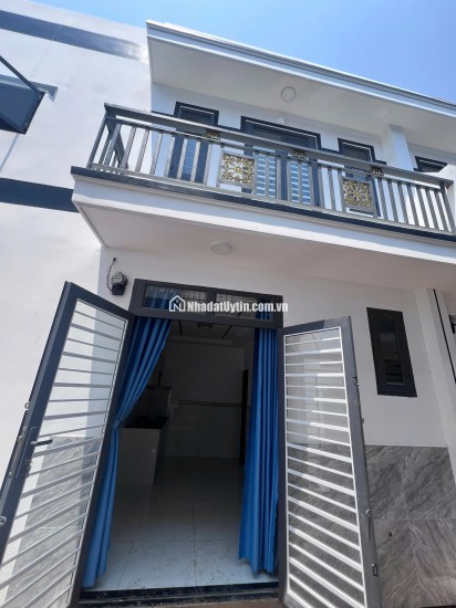Bán Nhà Hóc Môn mới xây , gần ngay KCN đông dân , gần chợ giá 455tr