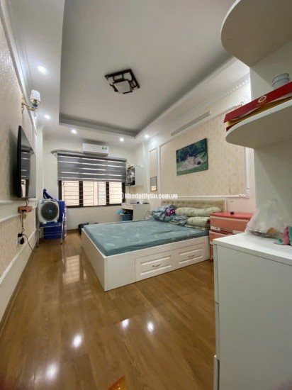Bán nhà quang trung - hà đông - 37m2 - 5 tầng - nhà dân xây mới - full nội thất, ô tô đỗ gần