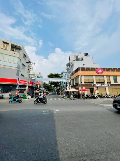 NHÀ LÔ GÓC SIÊU ĐẸP DƯƠNG BÁ TRẠC – KHÔNG QUY HOẠCH – XE HƠI TỚI CỬA – CHỈ HƠN 6 TỶ