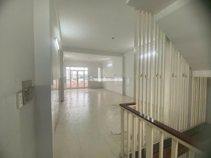 NHÀ 4 TẦNG NGANG 5M – XE HƠI TỚI CỬA – ĐANG CHO THUÊ 10TR/THÁNG – TTH29, QUẬN 12