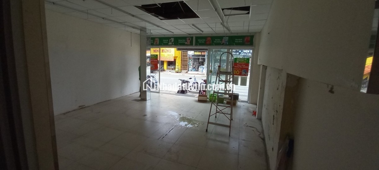 Cho thuê nhà mặt tiền đường Cách Mạng Tháng 8, TP. Thủ Dầu Một