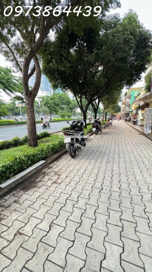 BÁN NHÀ 2 TẦNG MẶT TIỀN KINH DOANH GIÁP QUẬN 1 - ĐƯỜNG  ĐIỆN BIÊN PHỦ -P17 - BÌNH THẠNH - 110M2 - GIÁ NHỈNH 2X  TỶ TL