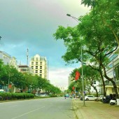 Bán Gấp Nhà Mặt Phố Nguyễn Văn Cừ 198m2, 5T, MT 8m, 2 Thoáng,  6X Tỷ Kinh Doanh Dòng Tiền