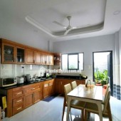 THỦ ĐỨC - TRUNG TÂM PHƯỜNG LINH CHIỂU - HẺM 7 CHỖ VÀO NHÀ -  4.01m x 15.4m - 4 TẦNG - NHỈNH 8 TỶ